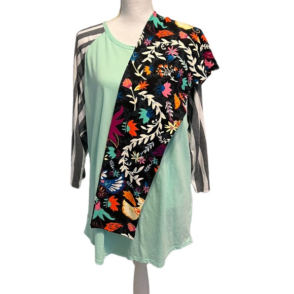 LuLaRoe Tandy, Size 3XL, NWT - Picture 6 of 7